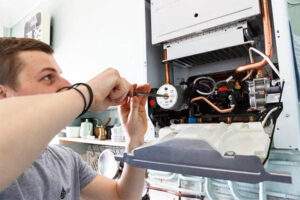 مهم ترین دلایل سرد و گرم شدن آب پکیج